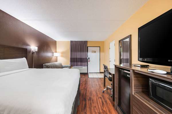  - Econo Lodge Columbus