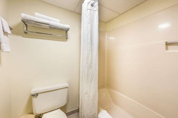  - Econo Lodge Quakertown