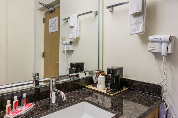  - Econo Lodge Quakertown