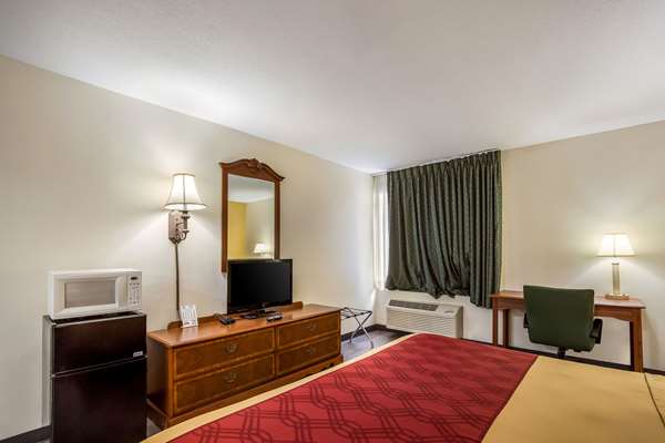  - Econo Lodge Fairview Heights - I-64, Exit 12