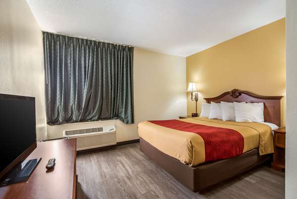  - Econo Lodge Fairview Heights - I-64, Exit 12