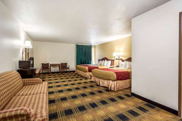  - Econo Lodge Fairview Heights - I-64, Exit 12
