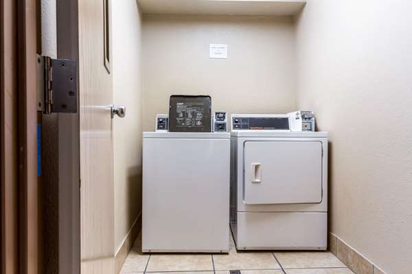 Amenities - Econo Lodge Fairview Heights - I-64, Exit 12