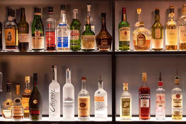 Bar - Inn Marin Novato - US 101, Exit 459