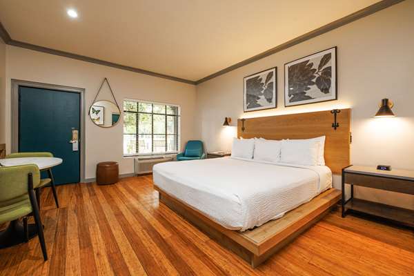  - Inn Marin Novato - US 101, Exit 459