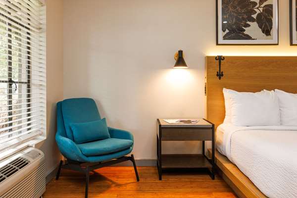  - Inn Marin Novato - US 101, Exit 459