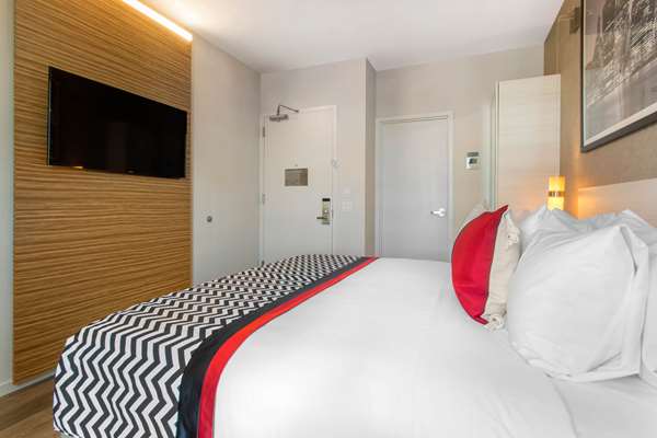  - Insignia Hotel Brooklyn