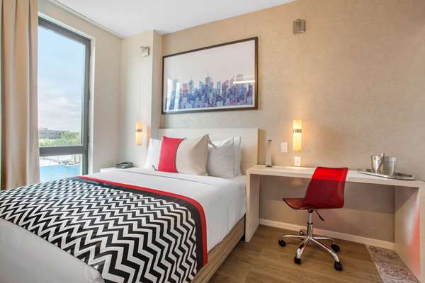  - Insignia Hotel Brooklyn