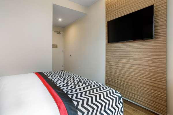  - Insignia Hotel Brooklyn