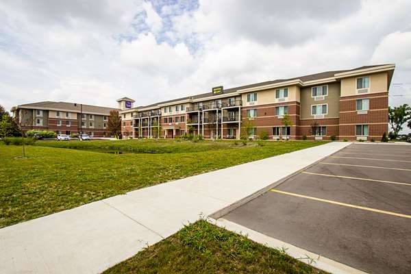 Exterior view - MainStay Suites East Madison