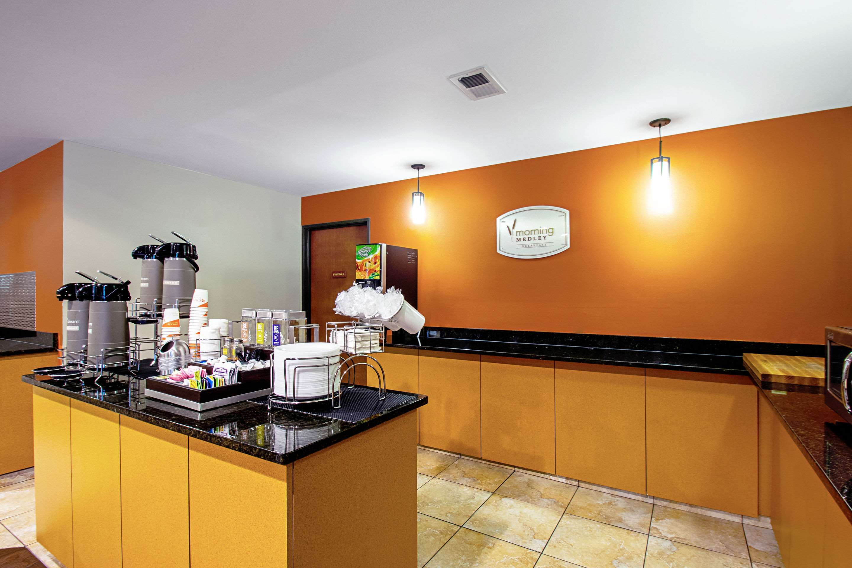 Breakfast area | MainStay Suites Madison - Monona