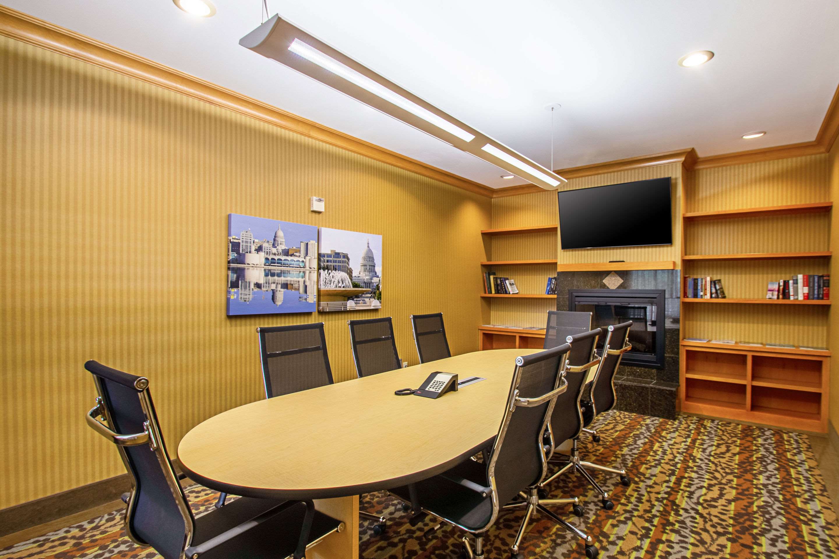 Meeting room | MainStay Suites Madison - Monona