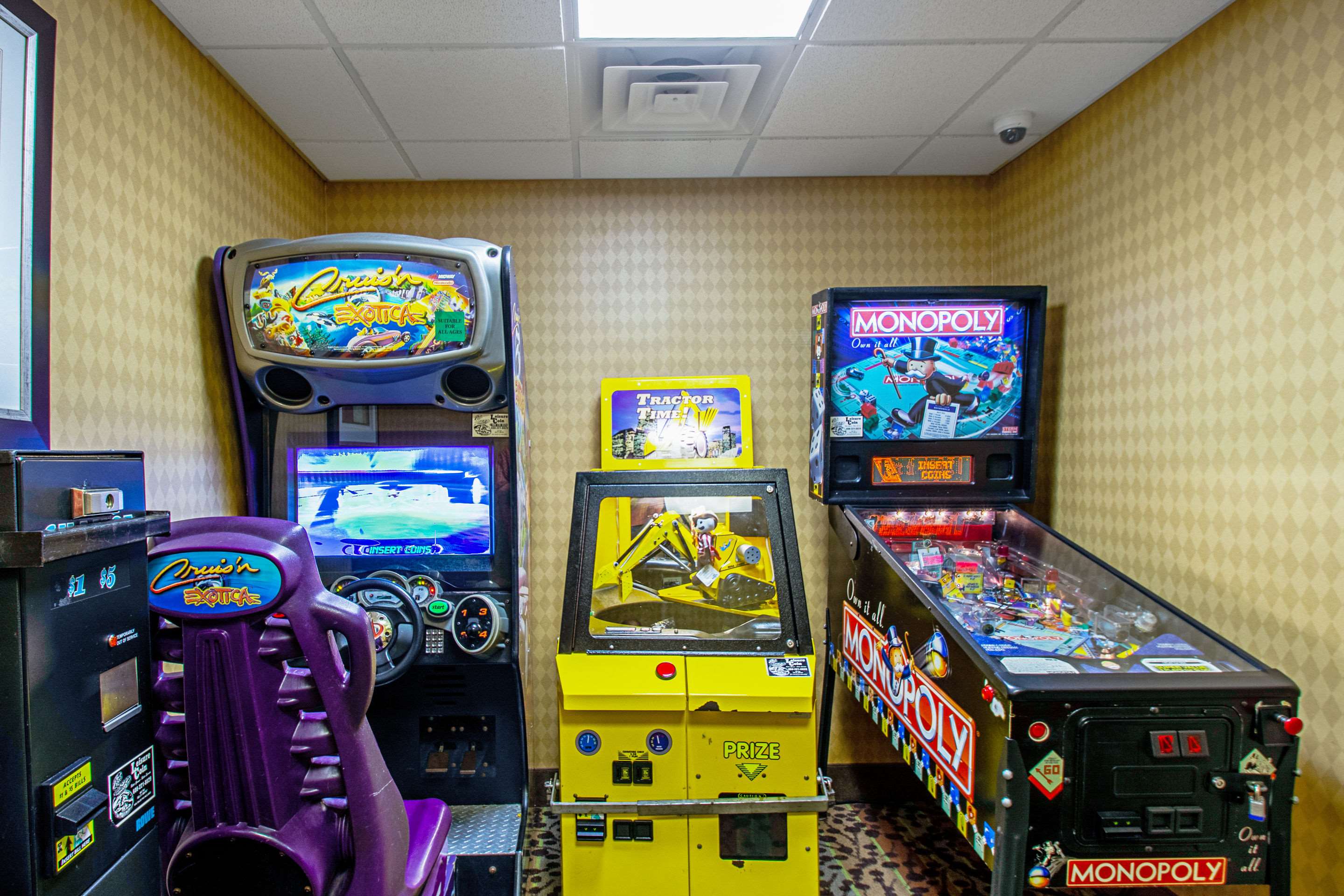 Game room | MainStay Suites Madison - Monona