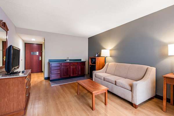 Suite - Quality Inn Valley - I-85, Exit 77