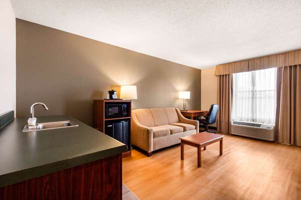 Suite - Quality Inn Valley - I-85, Exit 77