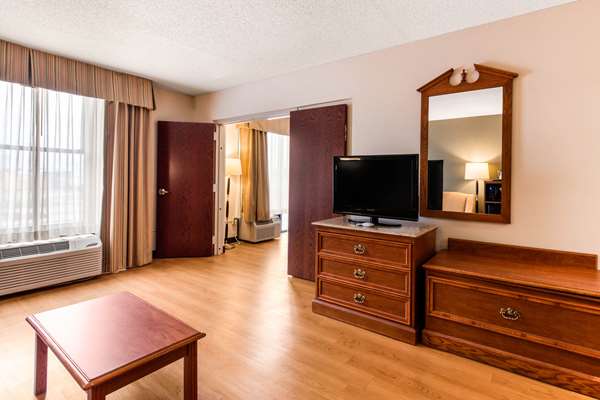 Suite - Quality Inn Valley - I-85, Exit 77
