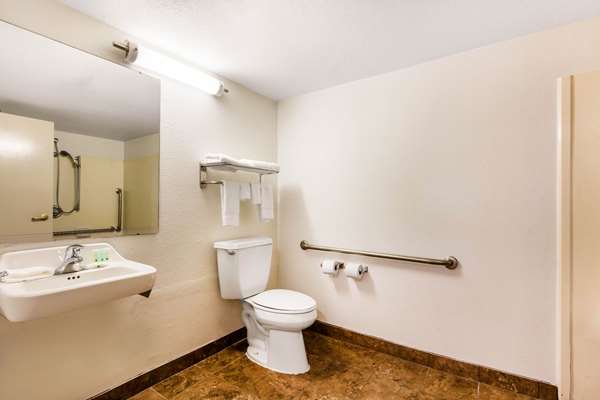 - Quality Inn Valley - I-85, Exit 77