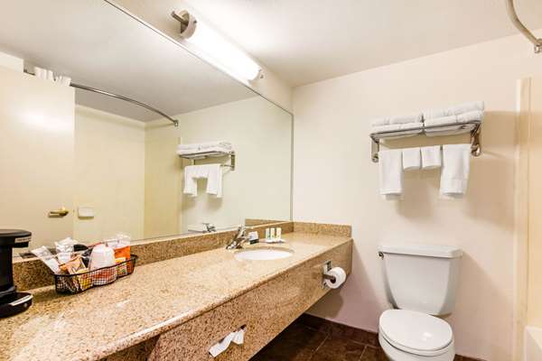  - Quality Inn Valley - I-85, Exit 77
