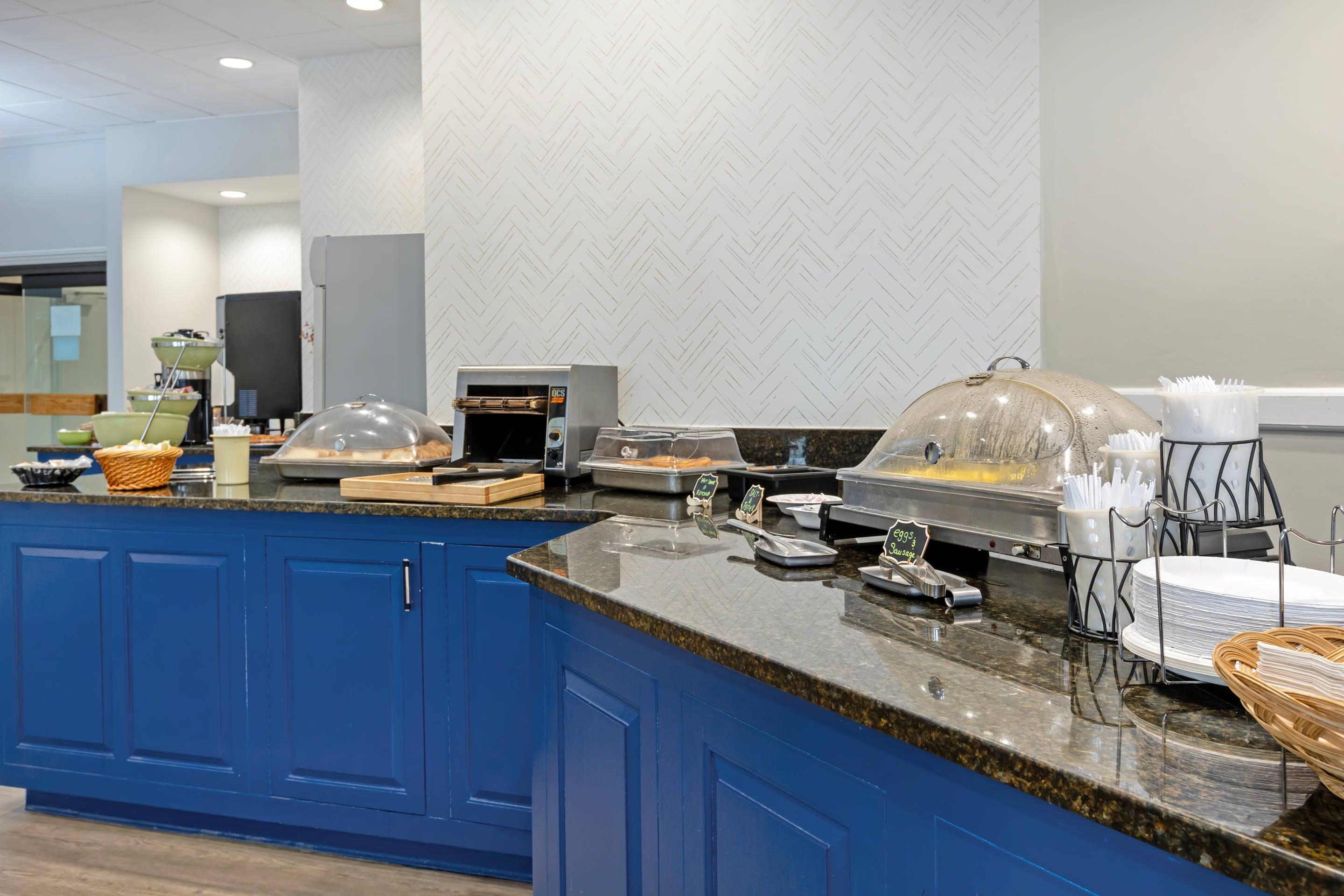 Breakfast counter | The Lux Hotel & Conference Center, Ascend Hotel Collection