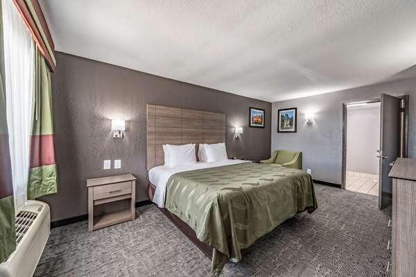  - Quality Inn AT&T Center San Antonio - I-10, Exit 579