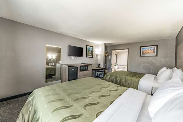  - Quality Inn AT&T Center San Antonio - I-10, Exit 579