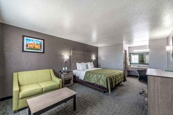  - Quality Inn AT&T Center San Antonio - I-10, Exit 579