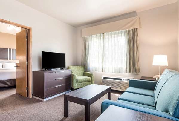 Suite - Quality Inn & Suites Bainbridge Island