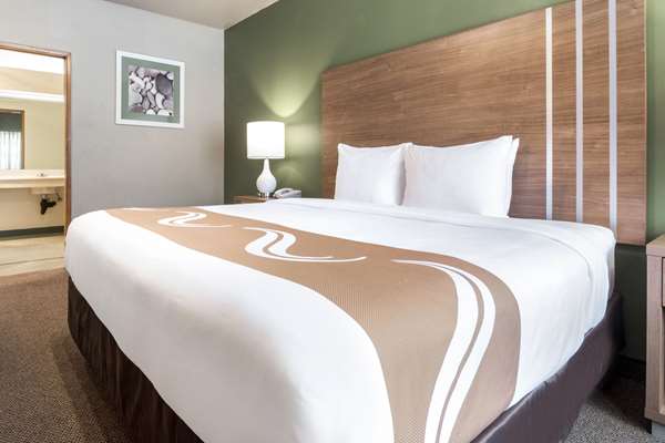  - Quality Inn & Suites Bainbridge Island