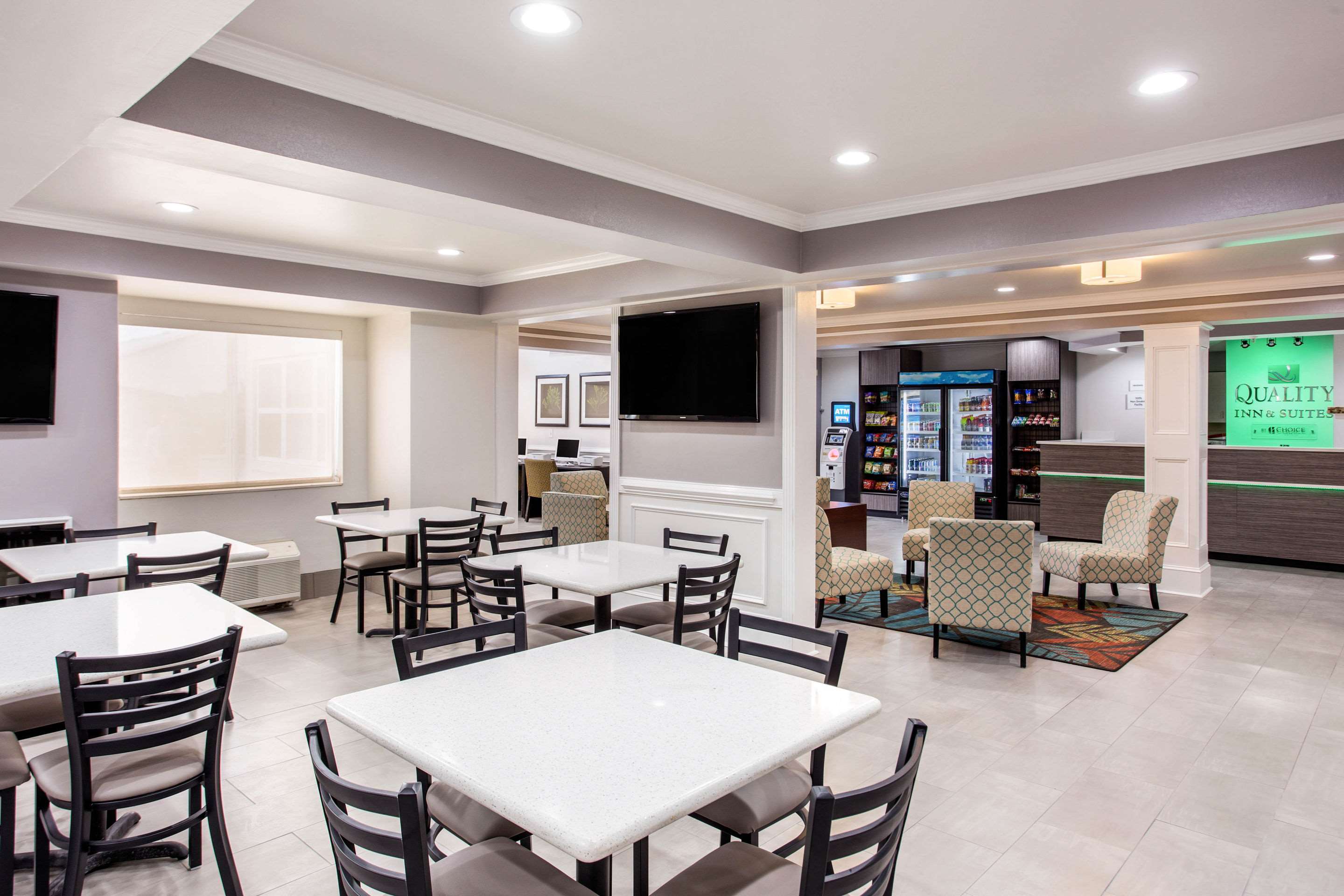 Spacious breakfast area | Quality Inn & Suites - Myrtle Beach