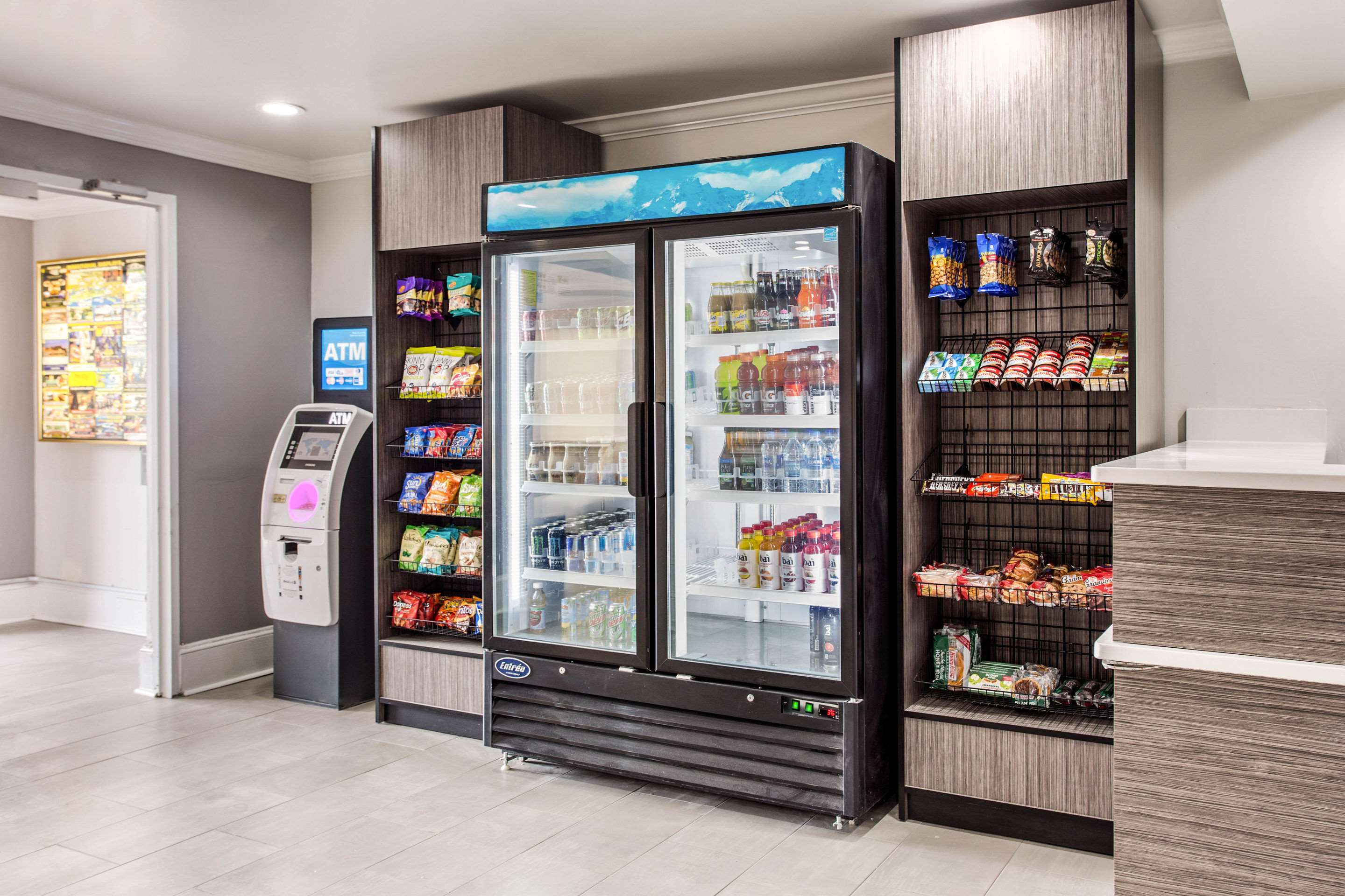 Hotel vending area | Quality Inn & Suites - Myrtle Beach