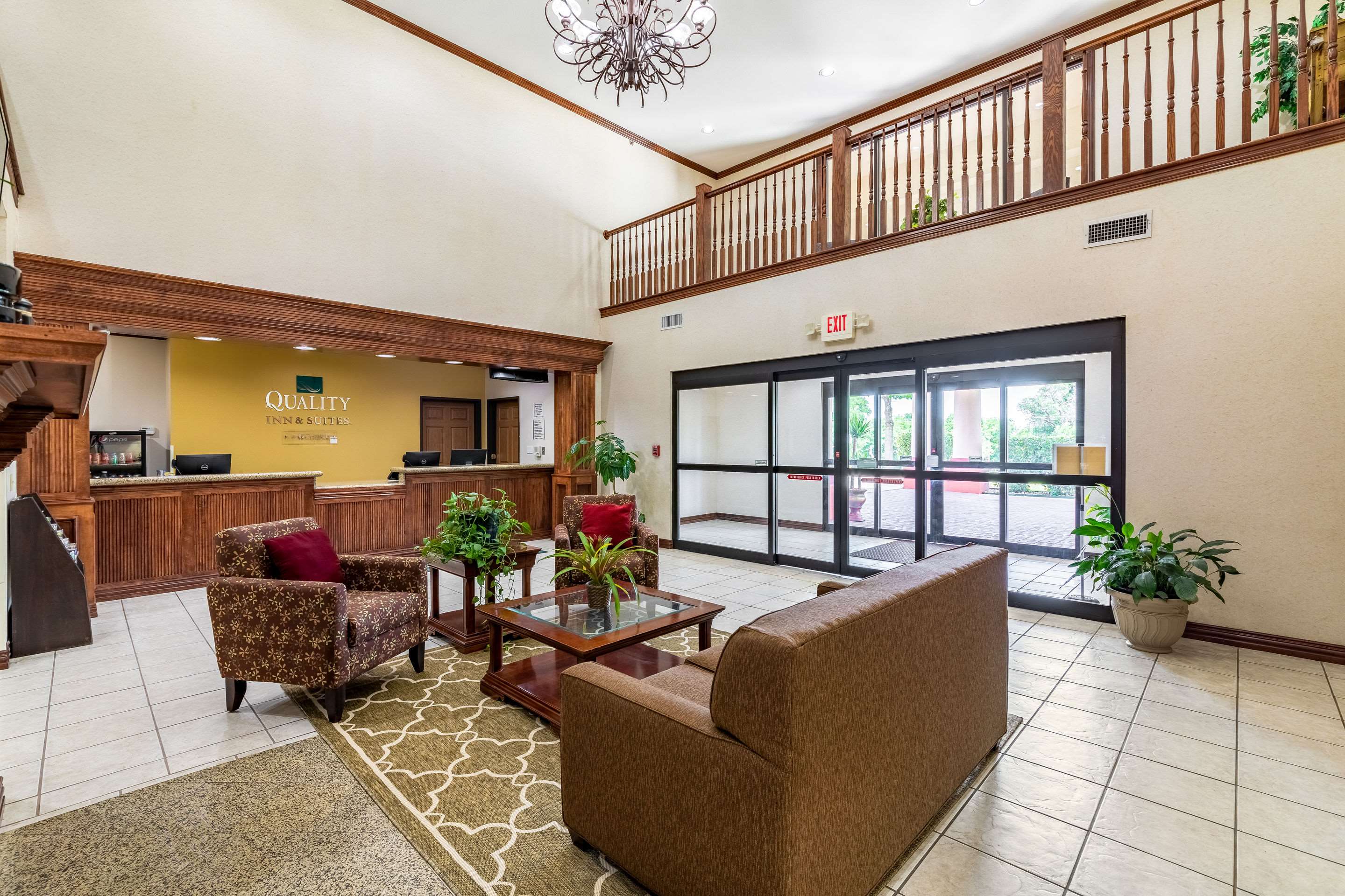 Hotel lobby | Quality Inn & Suites