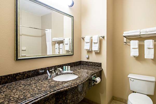  - Quality Inn & Suites Robstown