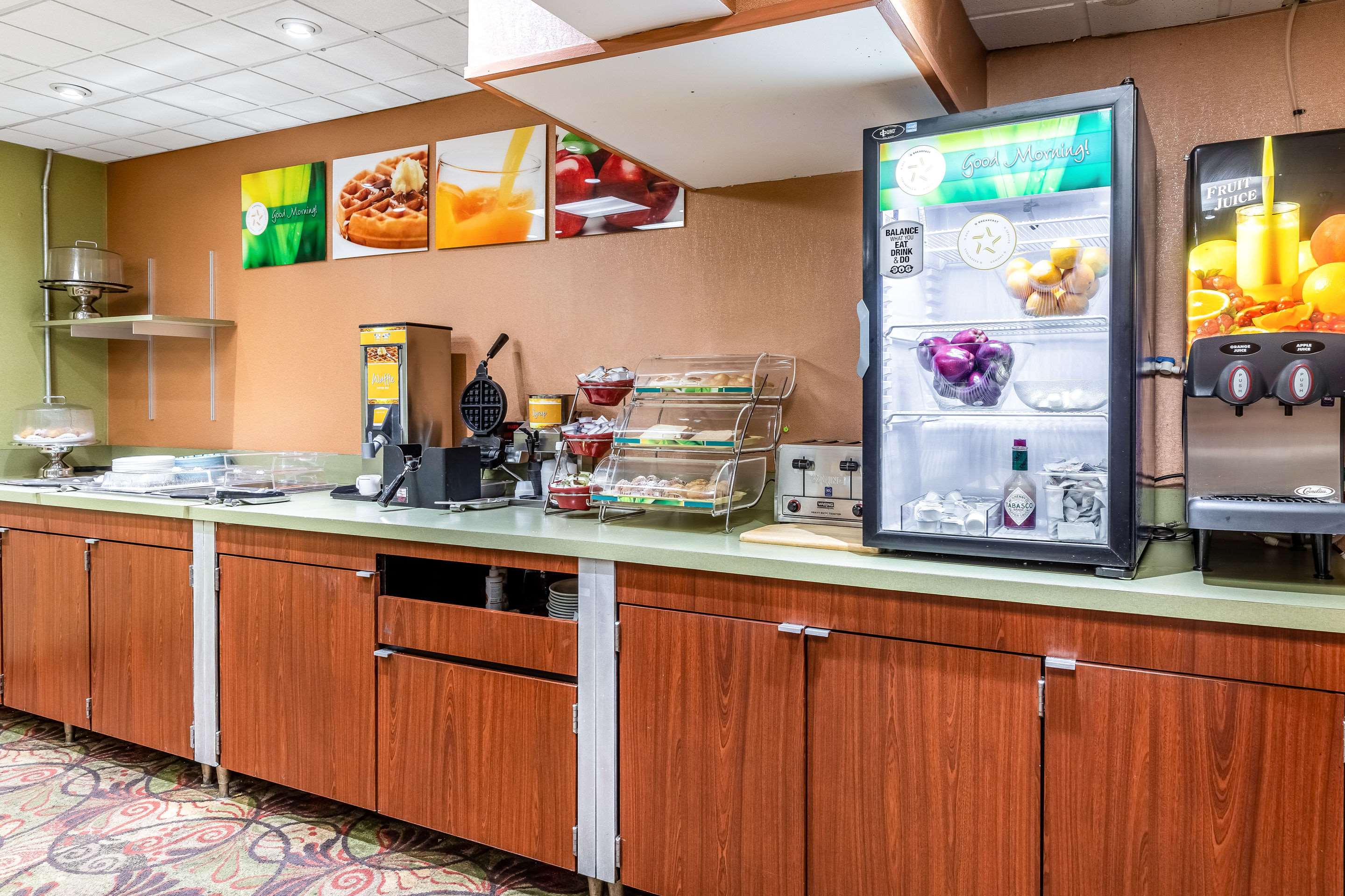 Breakfast counter