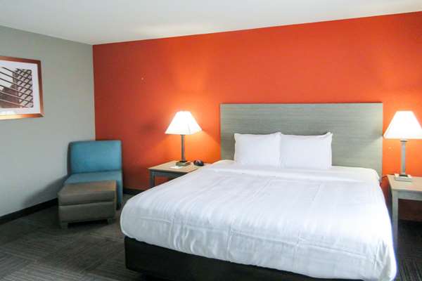 Suite - Quality Inn & Suites Hammond - I-80 & I-94, Exit 5