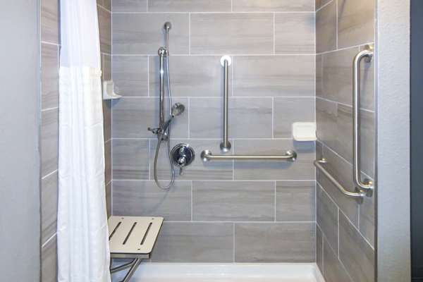  - Quality Inn & Suites Hammond - I-80 & I-94, Exit 5