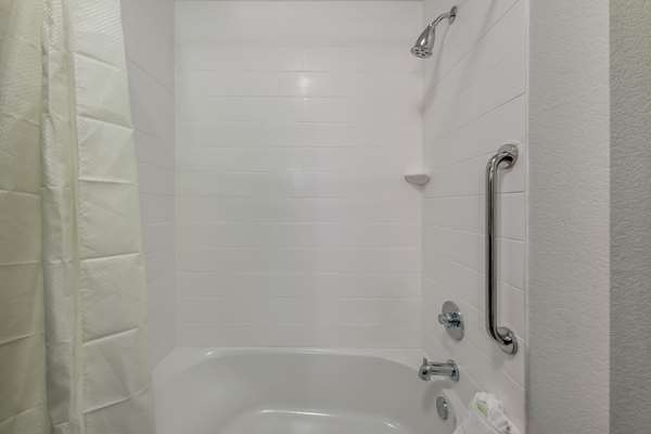  - Sleep Inn & Suites Fort Worth - I-35, Exit 58