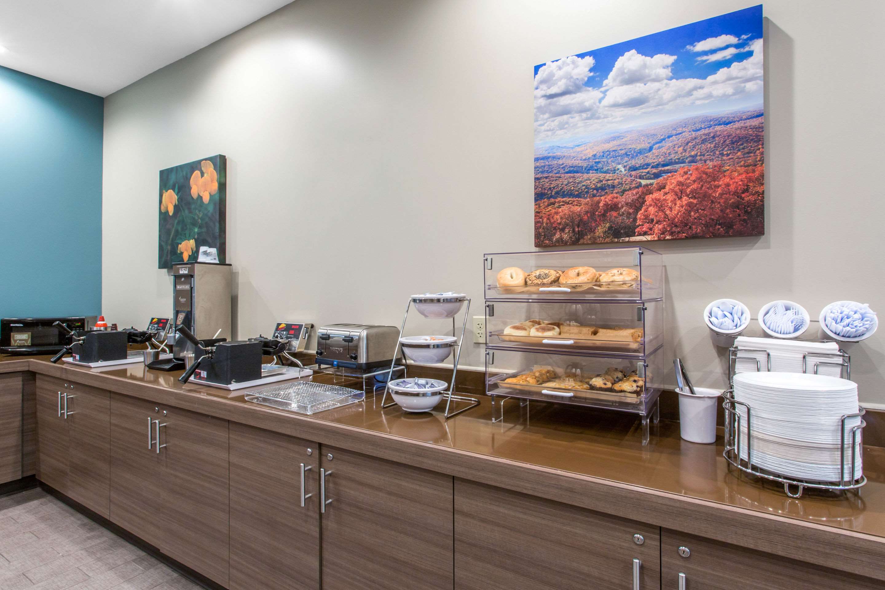 Breakfast counter