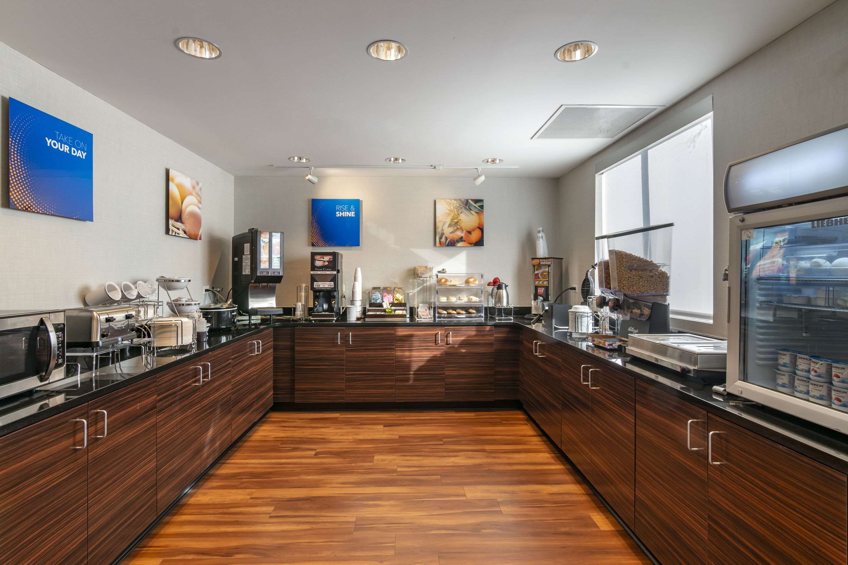 Breakfast counter