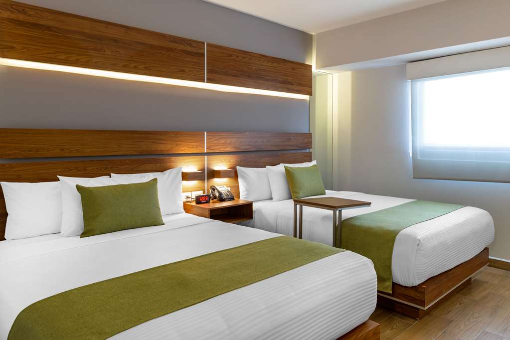 SLEEP INN TIJUANA-guestroom-Guest Room,On-Site.jpg