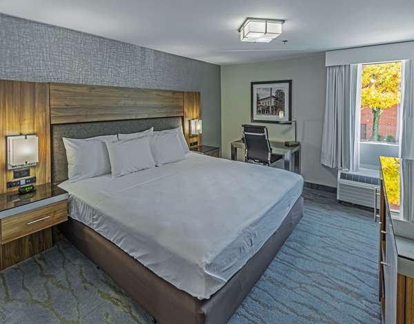  - Penn Stroud Hotel Stroudsburg