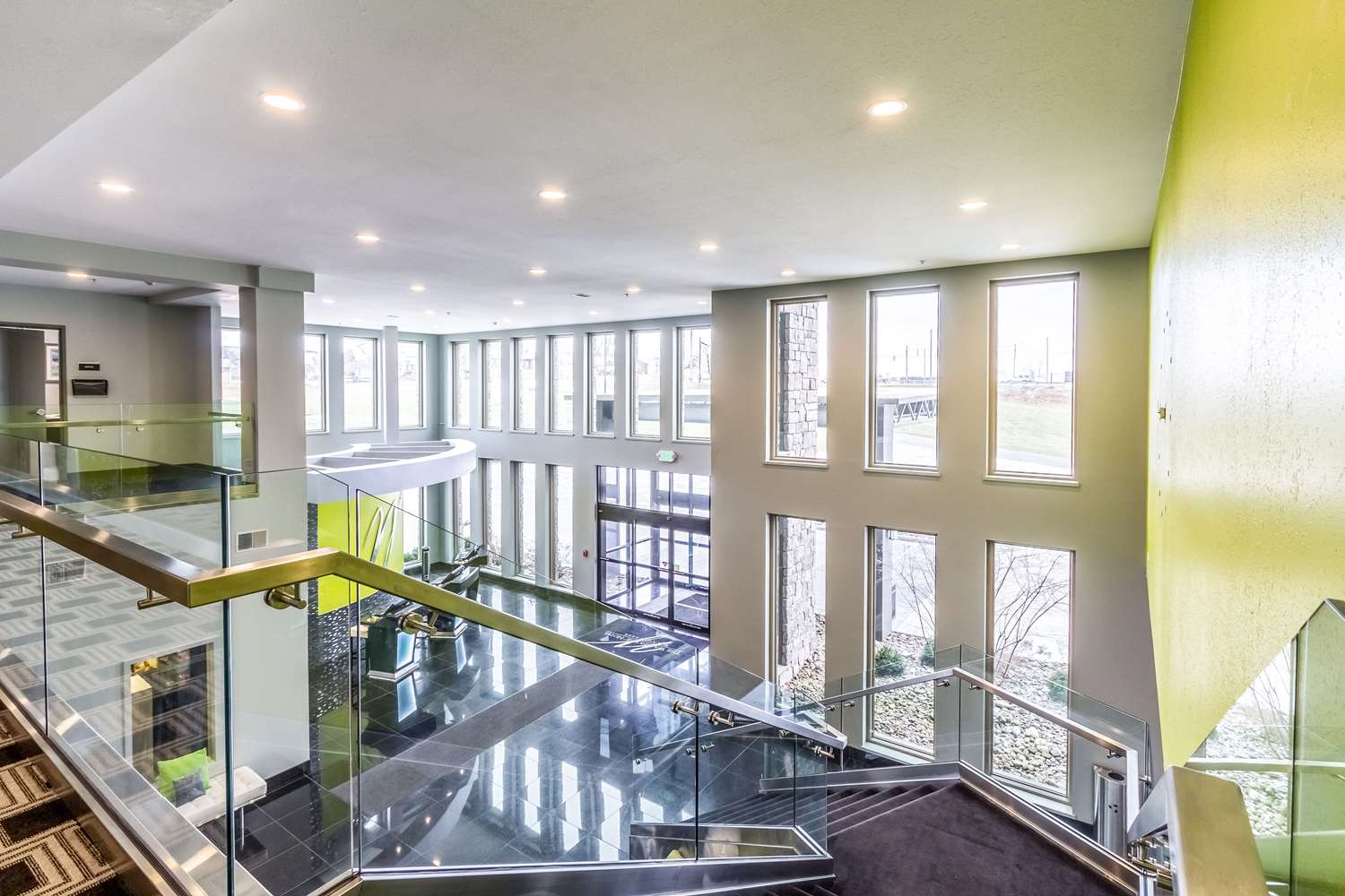 Wallhouse Hotel Walnut Creek, OH See Discounts