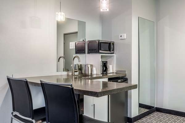  - Wallhouse Hotel Walnut Creek