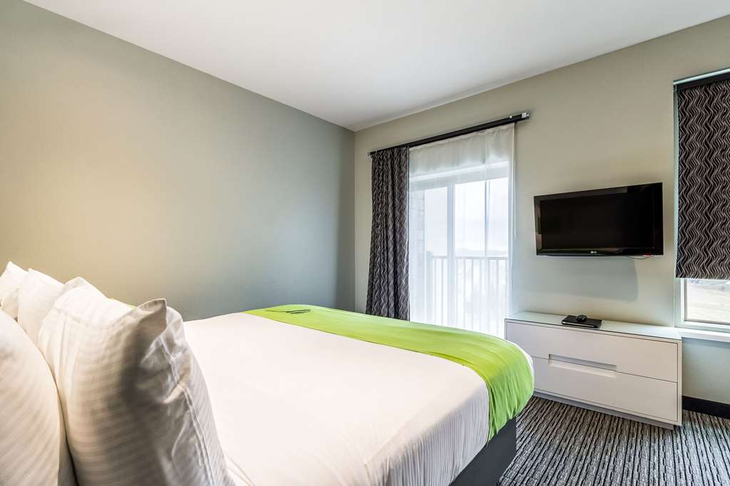 THE WALLHOUSE HOTEL AN ASCEND HOTEL-guestroom-Guest Room,On-Site.jpg