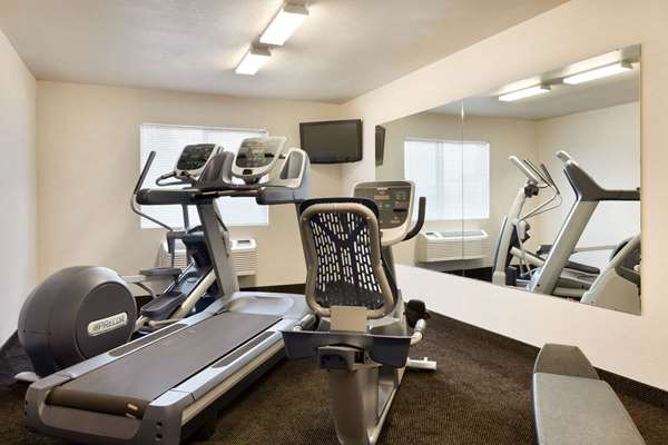 Fitness/ Exercise Room - Travelodge Jefferson City