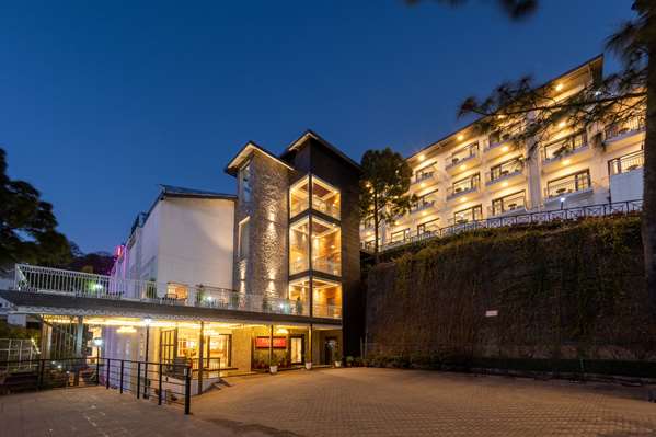 On-Site,Outdoor/Exterior,Exterior View of Building