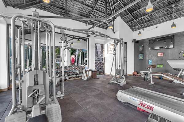 On-Site,Property Amenity,Recreation,Fitness Center