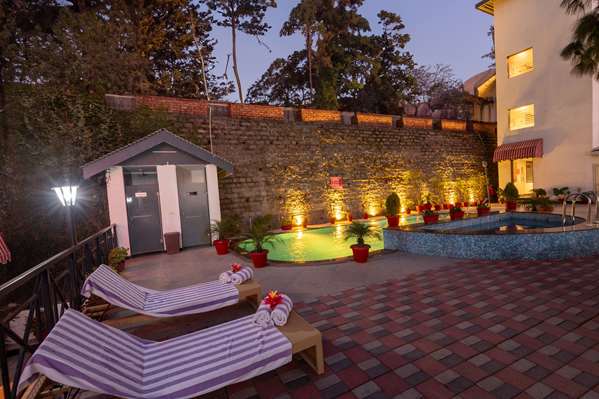 Pool,On-Site,Property Amenity,Recreation
