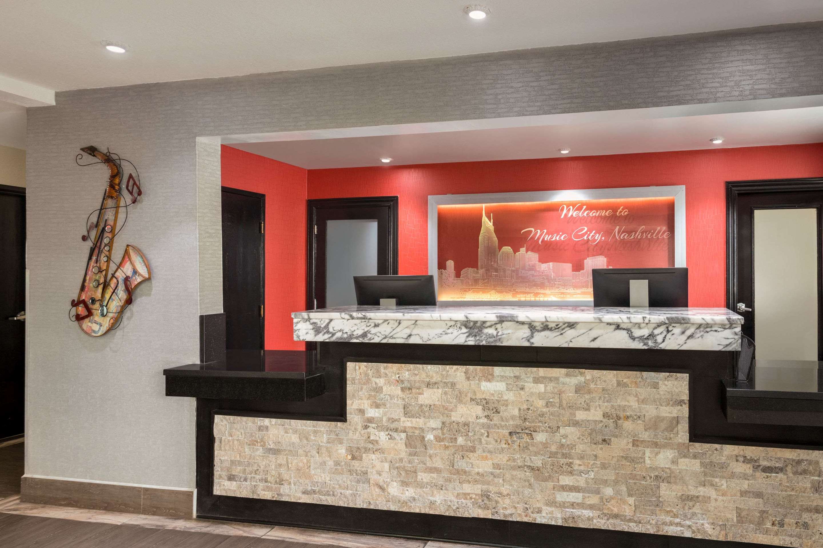 Reception | Super 8 by Wyndham Nashville Airport North