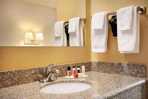  - Travelodge Gillette - I-90, Exit 126