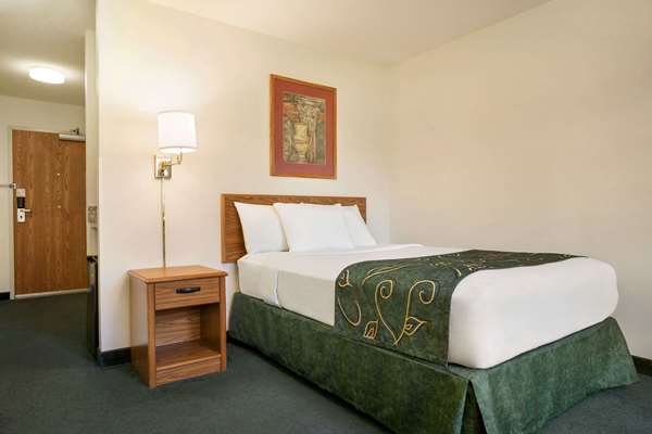  - Travelodge Morrill